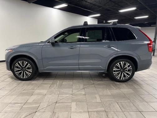 2020 Volvo XC90 T6 Momentum 6 Passenger