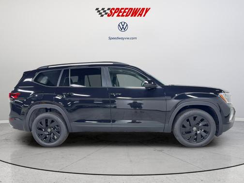 Black 2026 Volkswagen Atlas 2.0T SE W/TECHNOLOGY