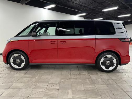 2025 Volkswagen ID. Buzz Pro S Plus