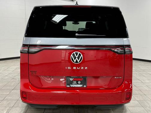 2025 Volkswagen ID. Buzz Pro S Plus