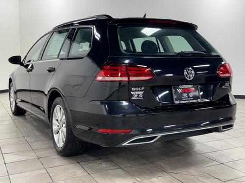 2018 Volkswagen Golf SportWagen TSI S