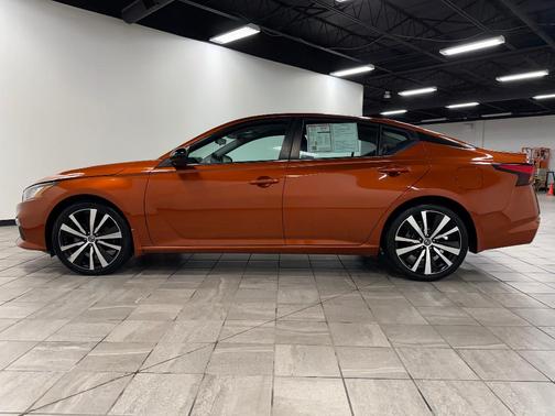 2021 Nissan Altima 2.5 SR
