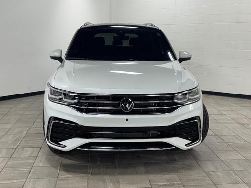 2024 Volkswagen Tiguan 2.0T SEL R-Line