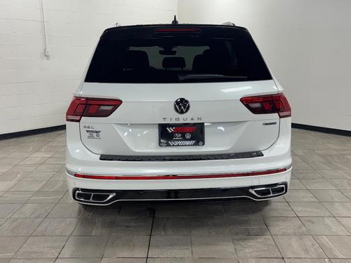 2024 Volkswagen Tiguan 2.0T SEL R-Line