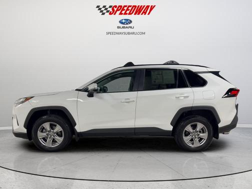 Ice 2023 Toyota RAV4 XLE