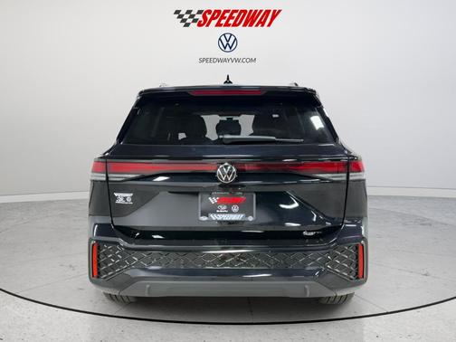 2025 Volkswagen Tiguan 2.0T SE R-Line Black