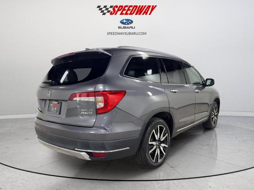 Modern Steel Metallic 2021 Honda Pilot Touring 7-Passenger