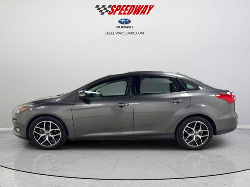 Gray 2018 Ford Focus SEL