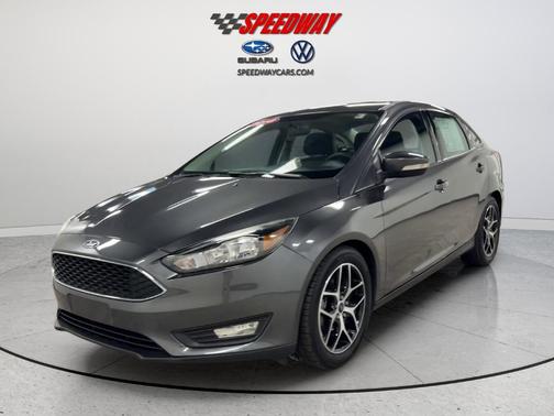 Gray 2018 Ford Focus SEL
