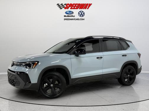 2025 Volkswagen Taos 1.5T SE Black