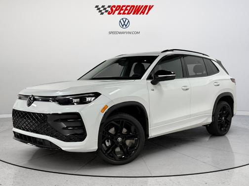 2025 Volkswagen Tiguan 2.0T SE R-Line Black