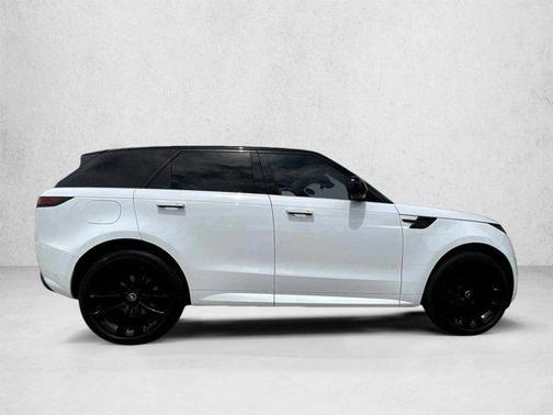 Fuji White 2023 Land Rover Range Rover Sport SE