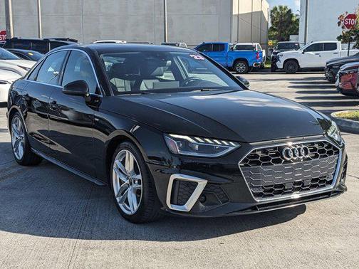 2023 Audi A4 45 S line Premium Plus