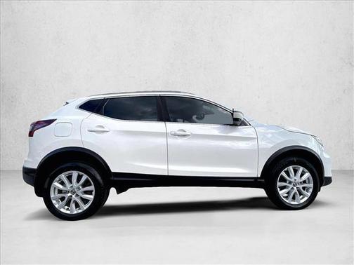 2021 Nissan Rogue Sport SV