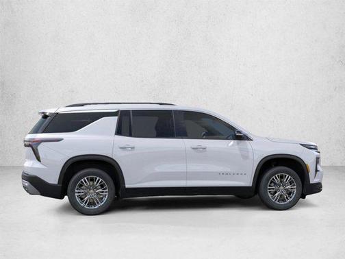 Summit White 2026 Chevrolet Traverse LT