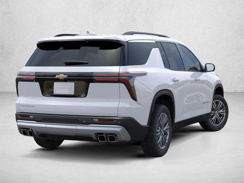 Summit White 2026 Chevrolet Traverse LT