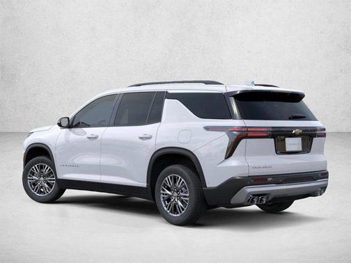 Summit White 2026 Chevrolet Traverse LT