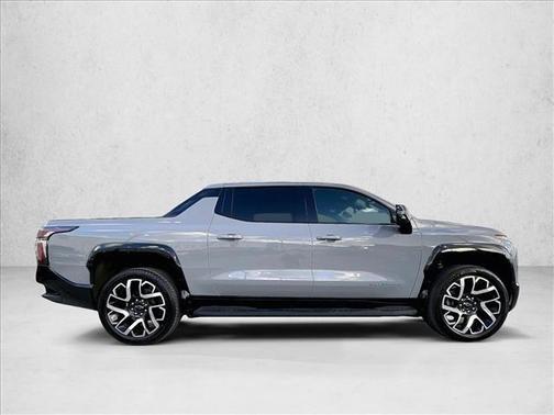 2025 Chevrolet Silverado EV RST