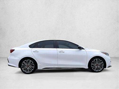 Snow White Pearl 2021 Kia Forte GT