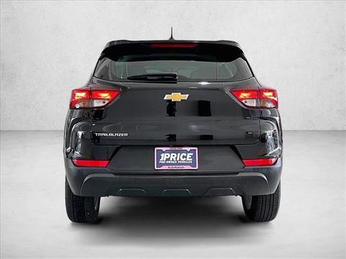 Mosaic Black Metallic 2023 Chevrolet Trailblazer LS