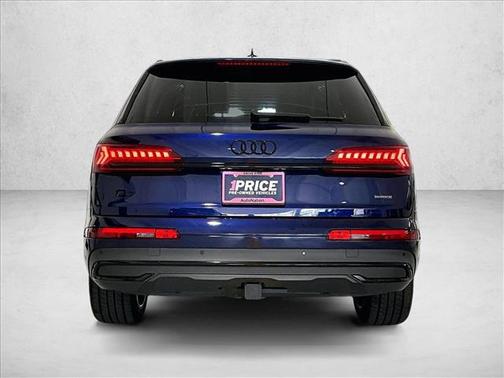 Navarra Blue Metallic 2022 Audi Q7 55 Premium Plus