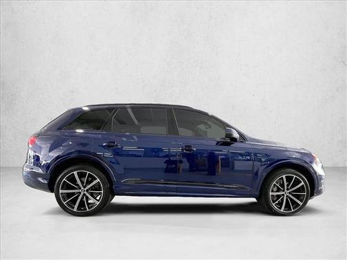 Navarra Blue Metallic 2022 Audi Q7 55 Premium Plus