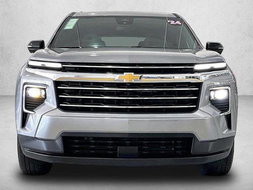 Sterling Gray Metallic 2024 Chevrolet Traverse LT
