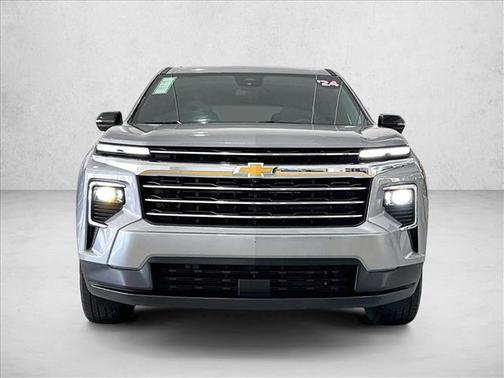 Sterling Gray Metallic 2024 Chevrolet Traverse LT