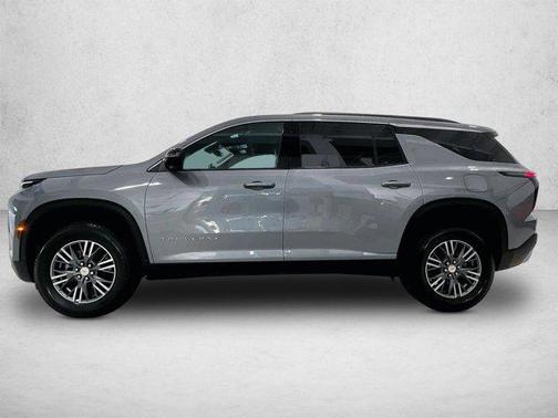 Sterling Gray Metallic 2024 Chevrolet Traverse LT