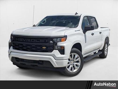 2025 Chevrolet Silverado 1500 Custom