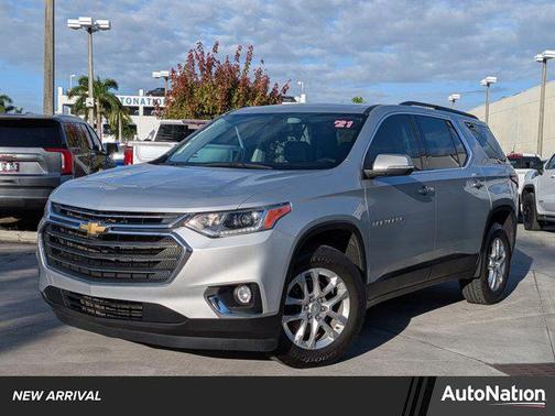 2021 Chevrolet Traverse LT Cloth
