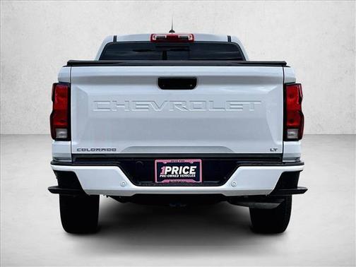 Summit White 2024 Chevrolet Colorado LT