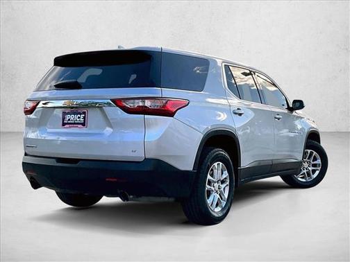 2021 Chevrolet Traverse LT Cloth