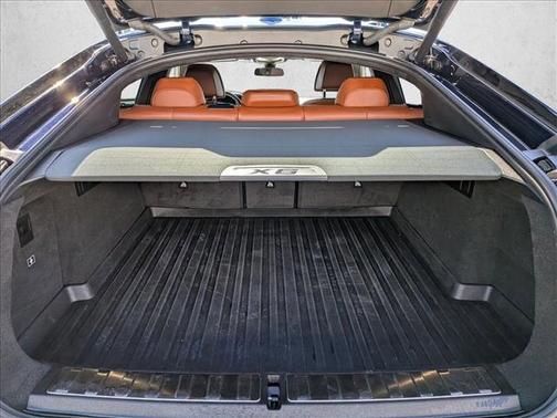 2021 BMW X6 M50i