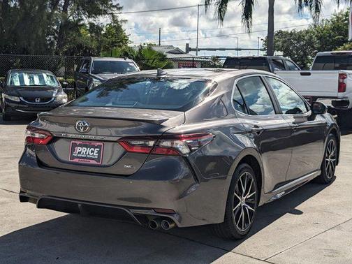 2023 Toyota Camry SE
