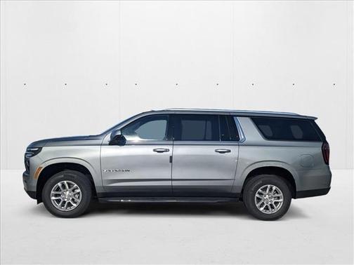 2025 Chevrolet Suburban LT
