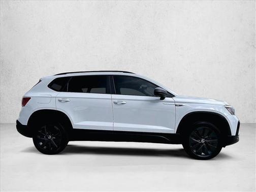 Pure White 2024 Volkswagen Taos 1.5T S