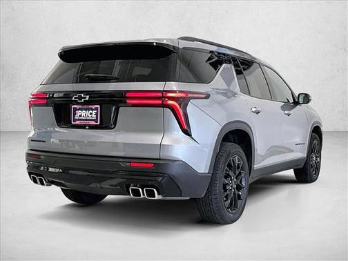 Sterling Gray Metallic 2025 Chevrolet Traverse LT
