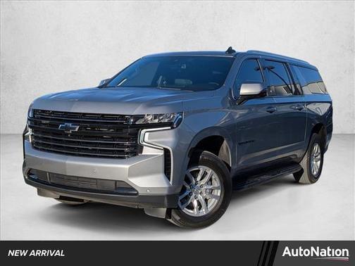 2023 Chevrolet Suburban LT