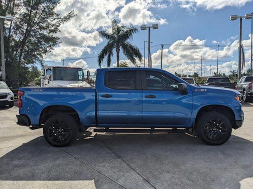 2023 Chevrolet Silverado 1500 Custom Trail Boss