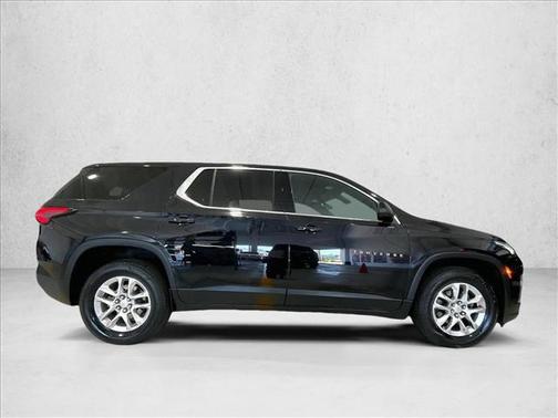 Mosaic Black Metallic 2023 Chevrolet Traverse LS