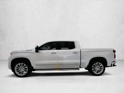 Iridescent Pearl Tricoat 2023 Chevrolet Silverado 1500 High Country
