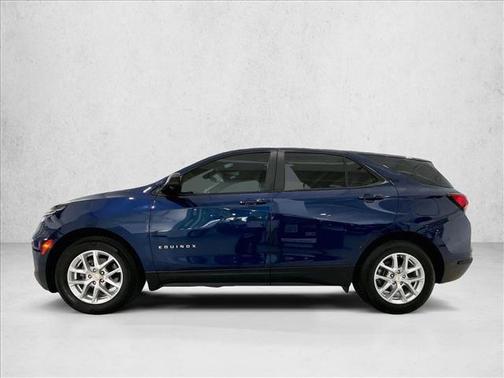 Blue Glow Metallic 2022 Chevrolet Equinox LS