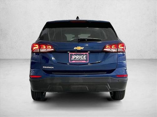 Blue Glow Metallic 2022 Chevrolet Equinox LS