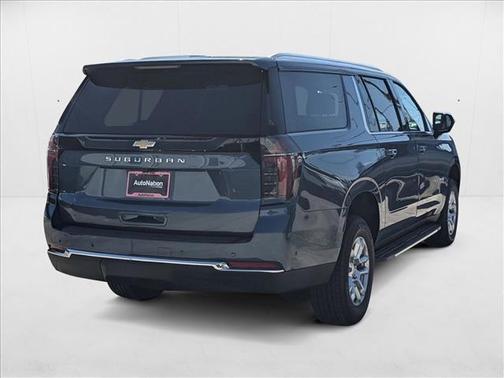 2025 Chevrolet Suburban LS