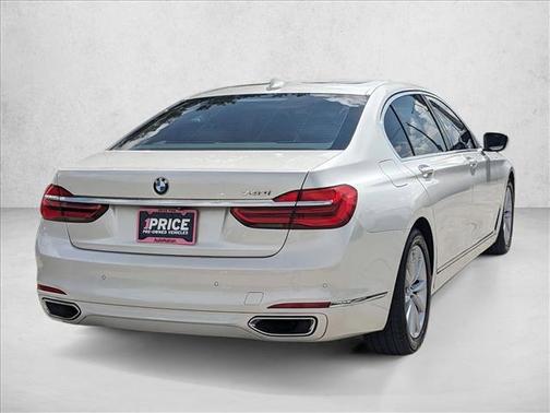 2018 BMW 740 740i