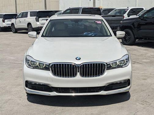 2018 BMW 740 740i