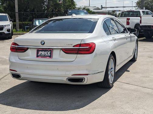 2018 BMW 740 740i