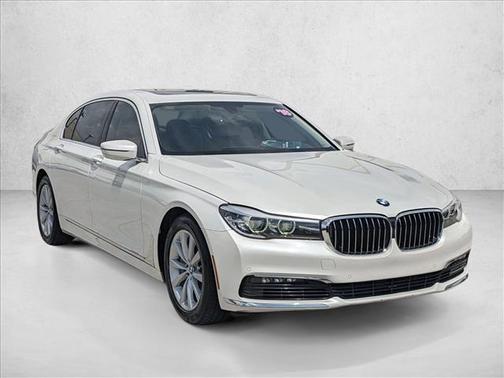 2018 BMW 740 740i