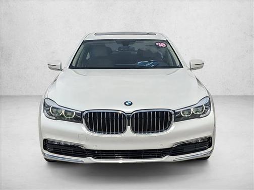 2018 BMW 740 740i